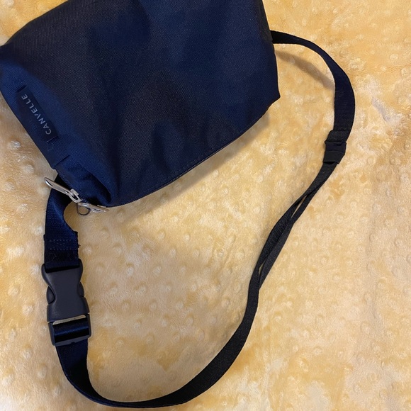 Canvelle Women's Black Crossbody Belt Bag G-68883955 Size Original NWT - Picture 9 of 9